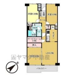 3LDKに納戸が付いた、収納力重視の機能的な配置です。廊下を最小限に抑えた設計で、居住スペースを広く確保。独立した個室が作りやすく、整理整頓がしやすい効率的なお部屋の配置です。